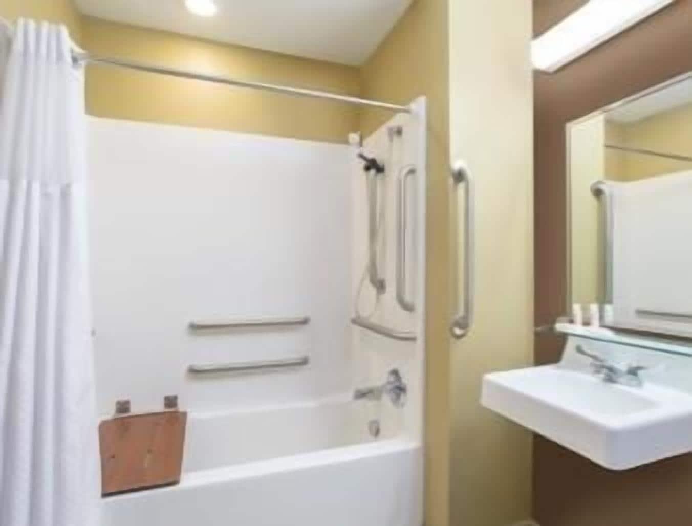 Microtel Inn & Suites By Wyndham Marietta Esterno foto